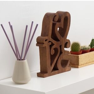 NWT Wood Love Sign for Home Décor - Fireplace Mantel Decoration for Living Room